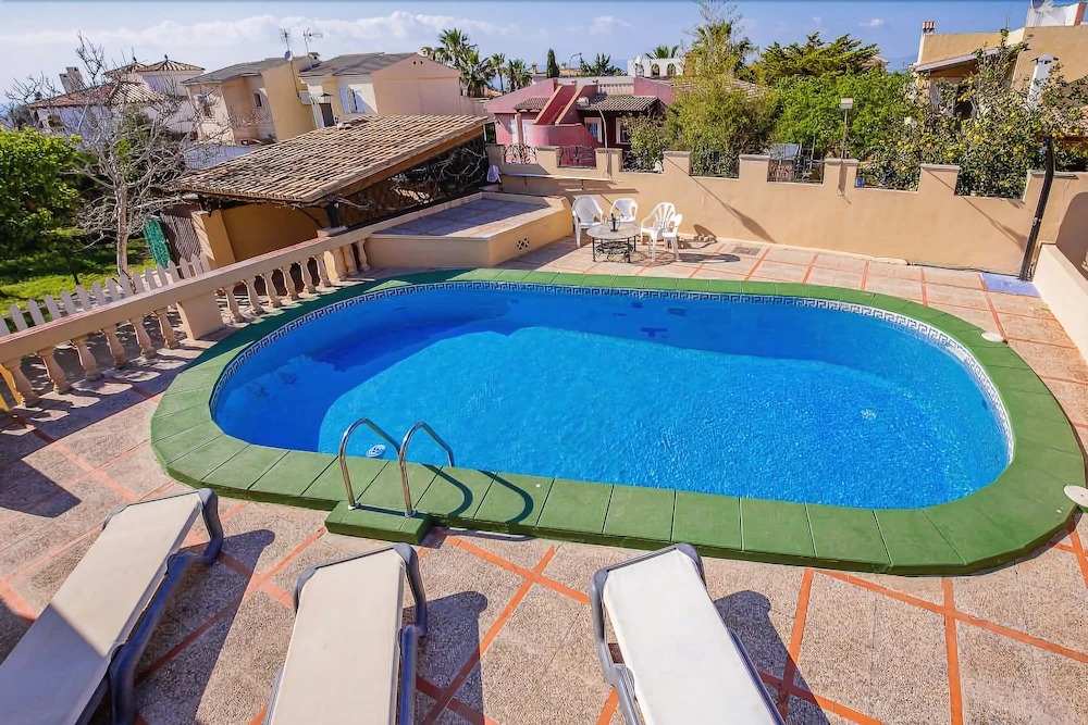 Villa Saturn