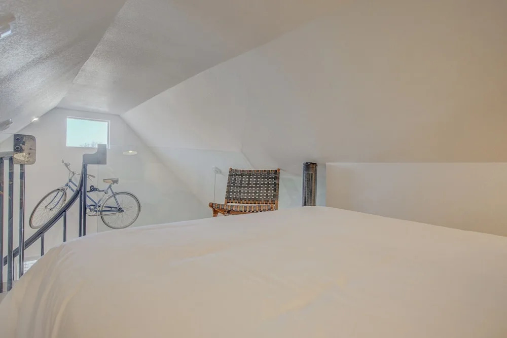 1BR Downtown Balcony-perfectwalk to Restaurants