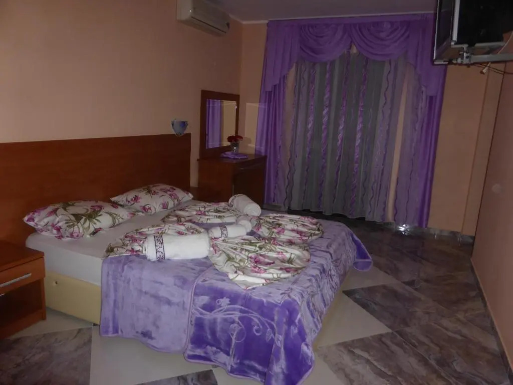 Apartments Mara