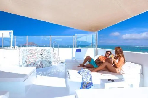 AVANTI Lifestyle Hotel