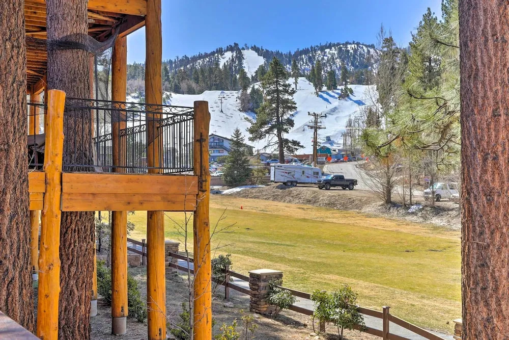 Walk to Ski Lift: Gem w/ Hot Tub in Big Bear Lake