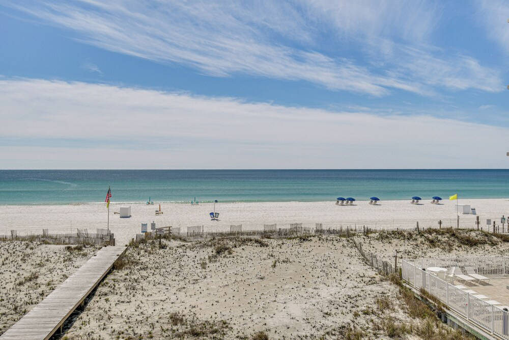 Oceanfront Gulf Shores Condo ~ 2 Mi to The Hangout