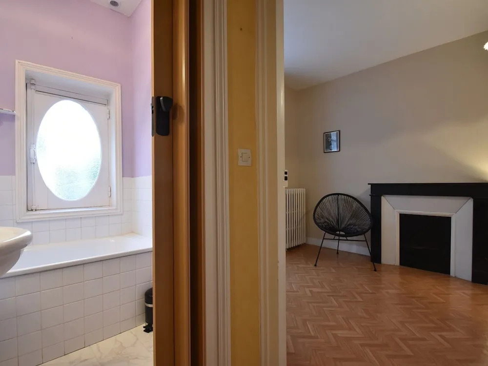 Cosy Holiday Home in Port-en-bessin-huppain With Garden