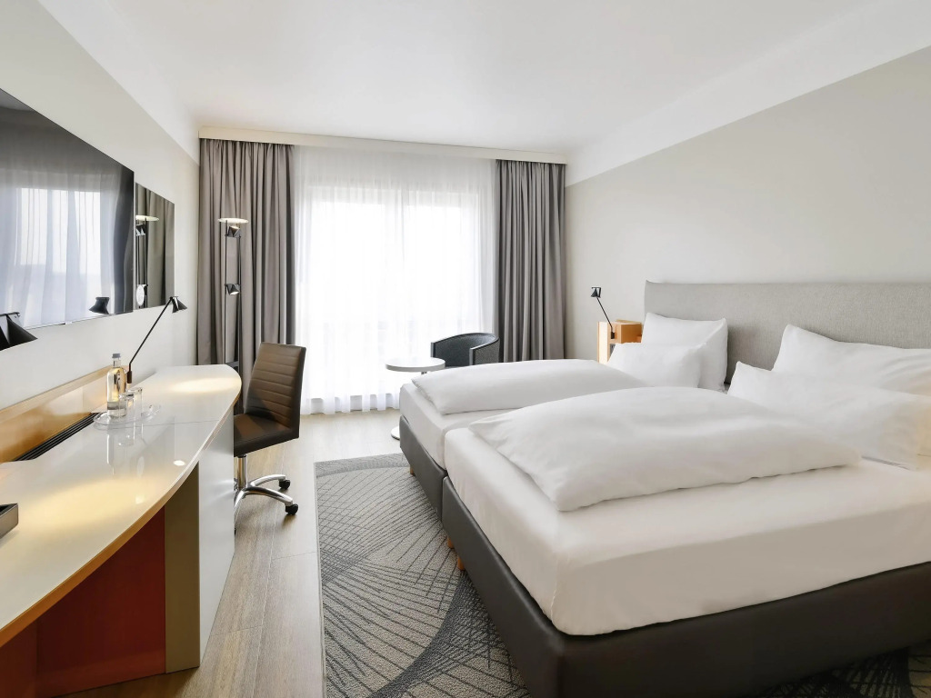 Mercure Kamen Unna