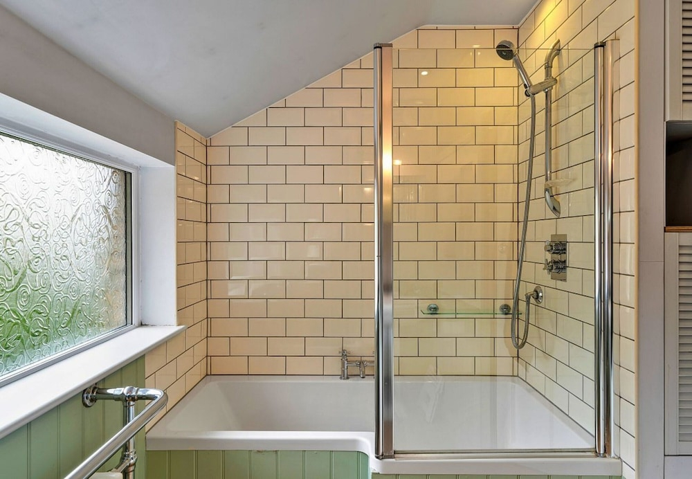 Cottage in Devon Near Tarka Trail & Beaches