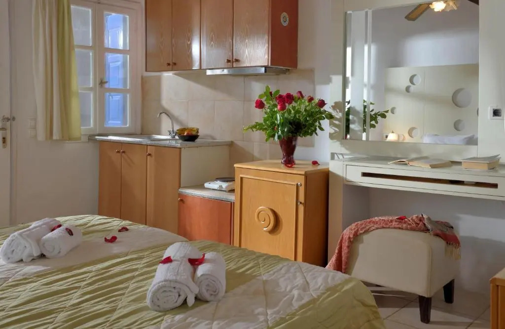 Adonis Rooms
