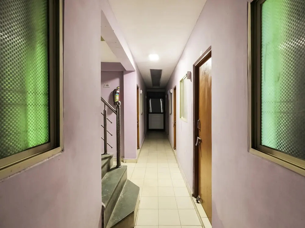 Spot On 37422 Kakul Stay Inn