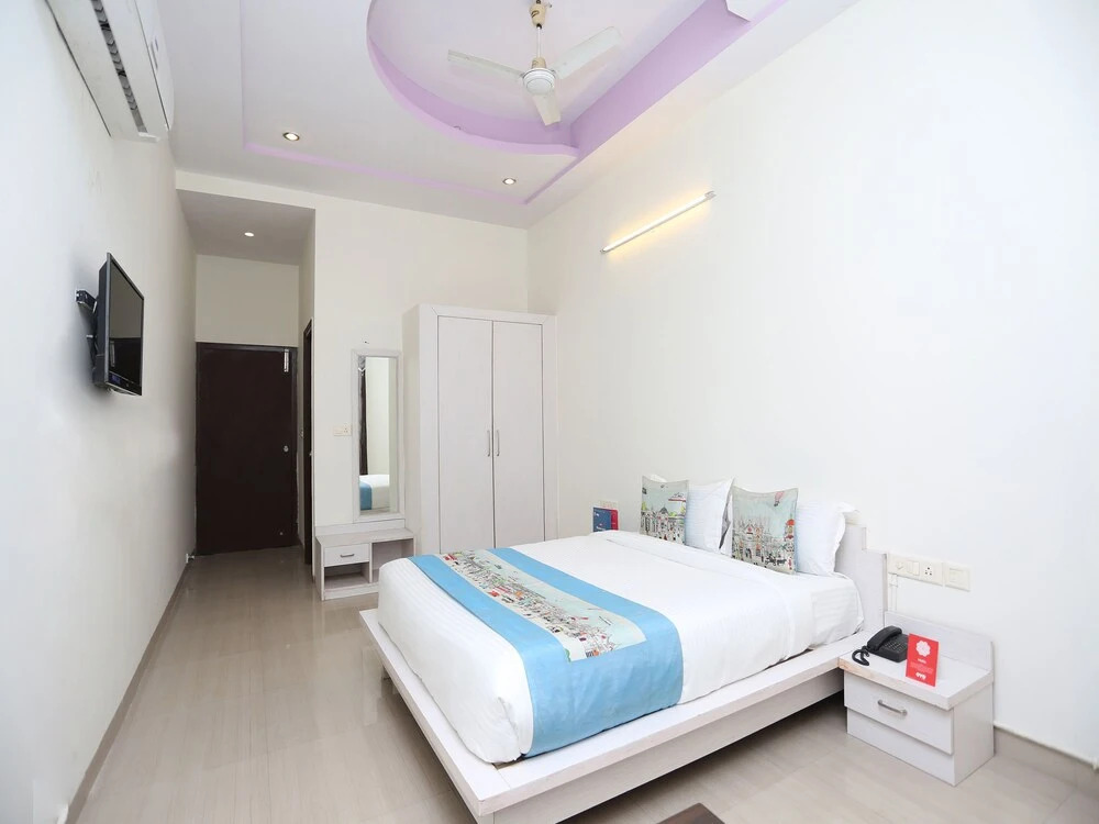 OYO 9955 Hotel Swaruchi Palace