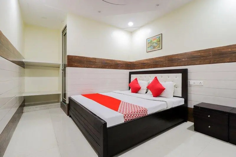 OYO 66432 Hotel Grand Vivek