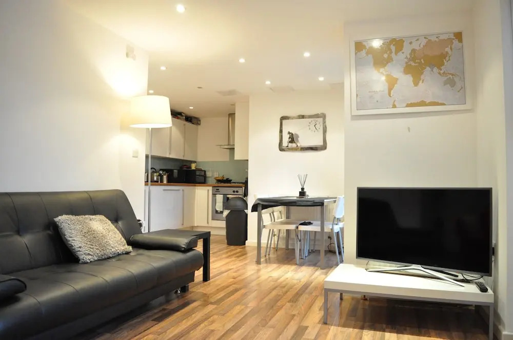 Modern 1 Bedroom Apartment in Central Location London