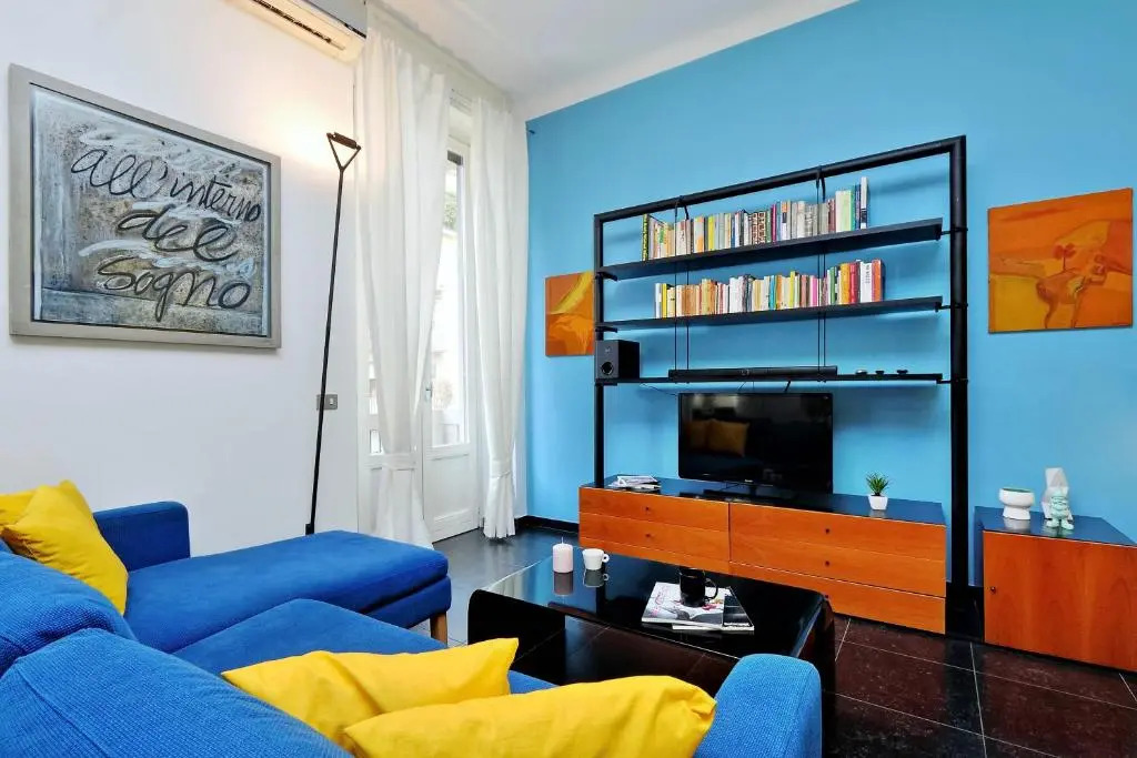ALTIDO Colorful Studio for 2 near Arco della Pace