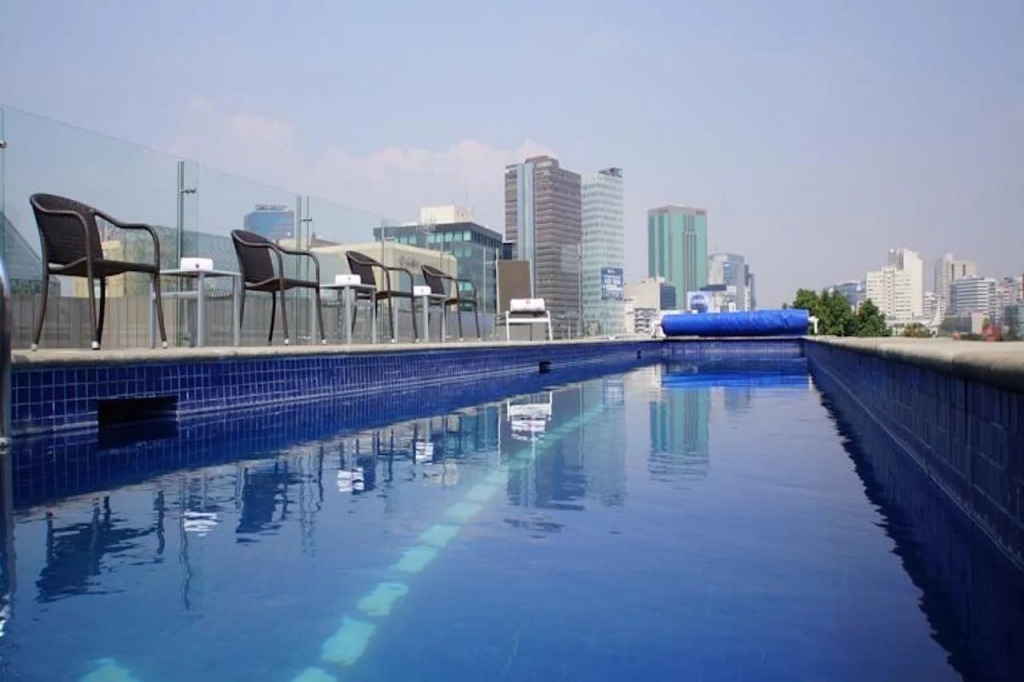 Las Suites Campos Eliseos