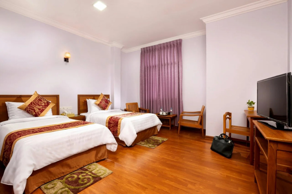 Hotel Corolla