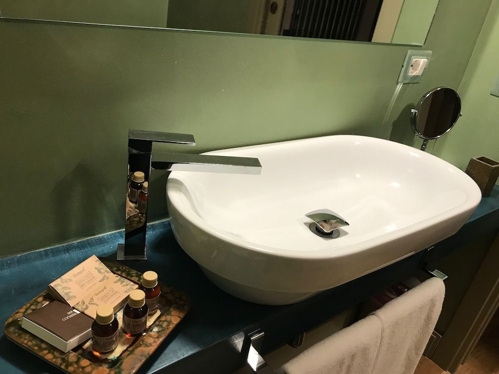 De Gregorio Suites