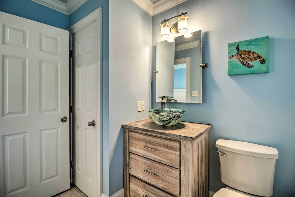 Tybee Island Home w/ Rooftop & Ocean Views!
