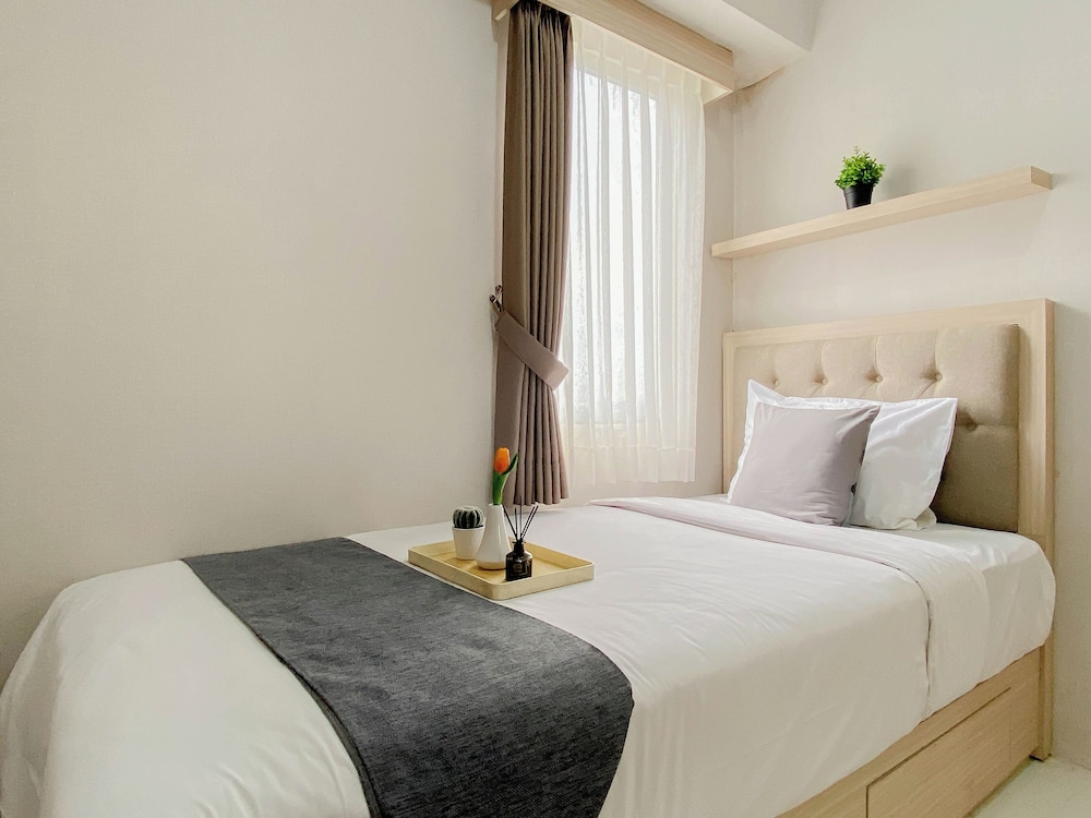Neat And Homey 2Br For 3 Pax At Podomoro Golf View Apartment