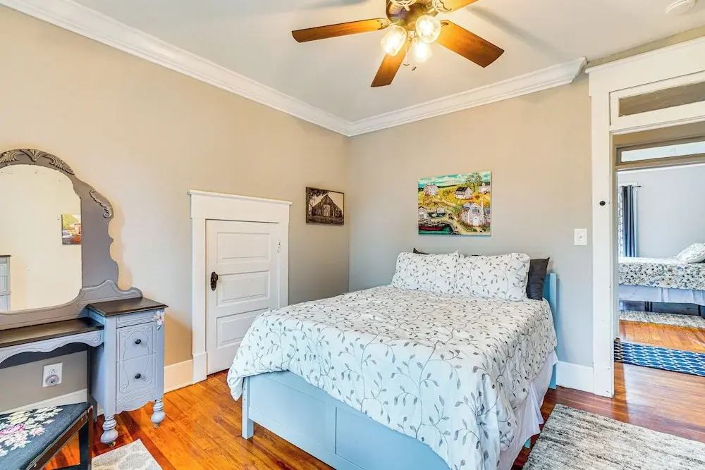 Spacious Athens Home ~ 1 Mi to Downtown!