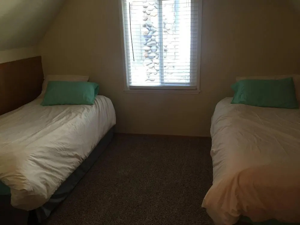 Sleep 6 - 8 in Tahoe Park! Great Value & Location!