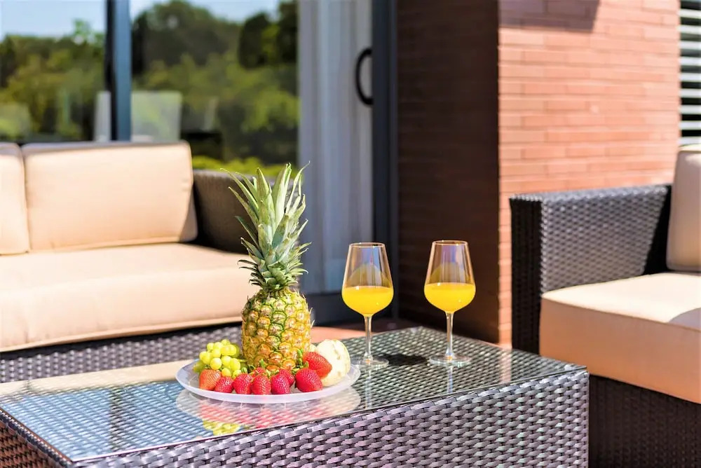 L Orangerie CA by Intiholidays