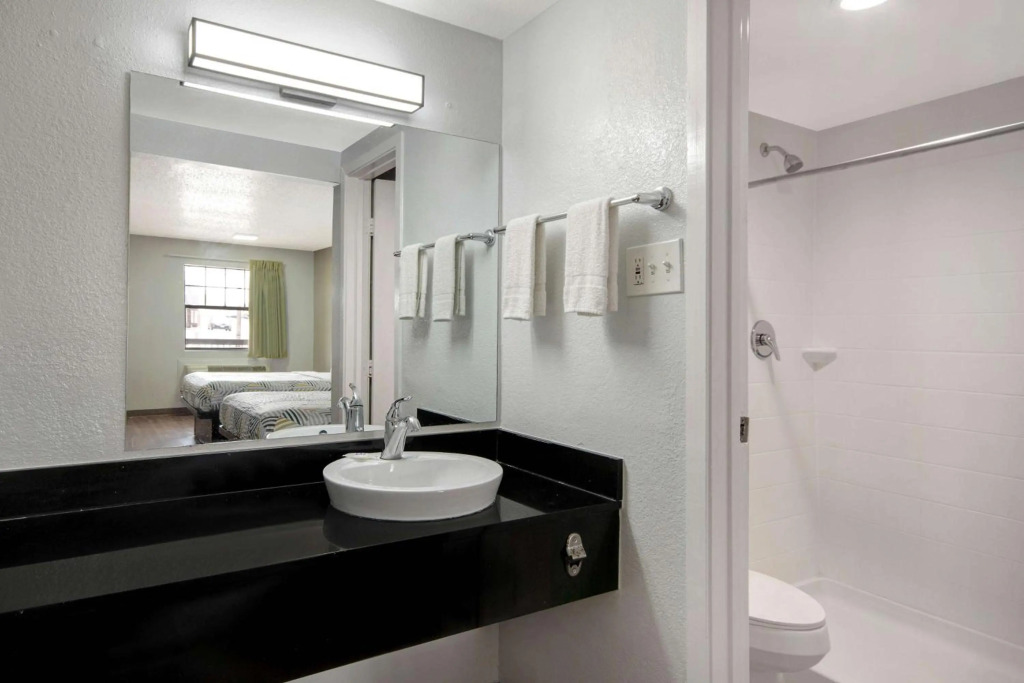 Motel 6-San Antonio, TX - Northwest Medical Center