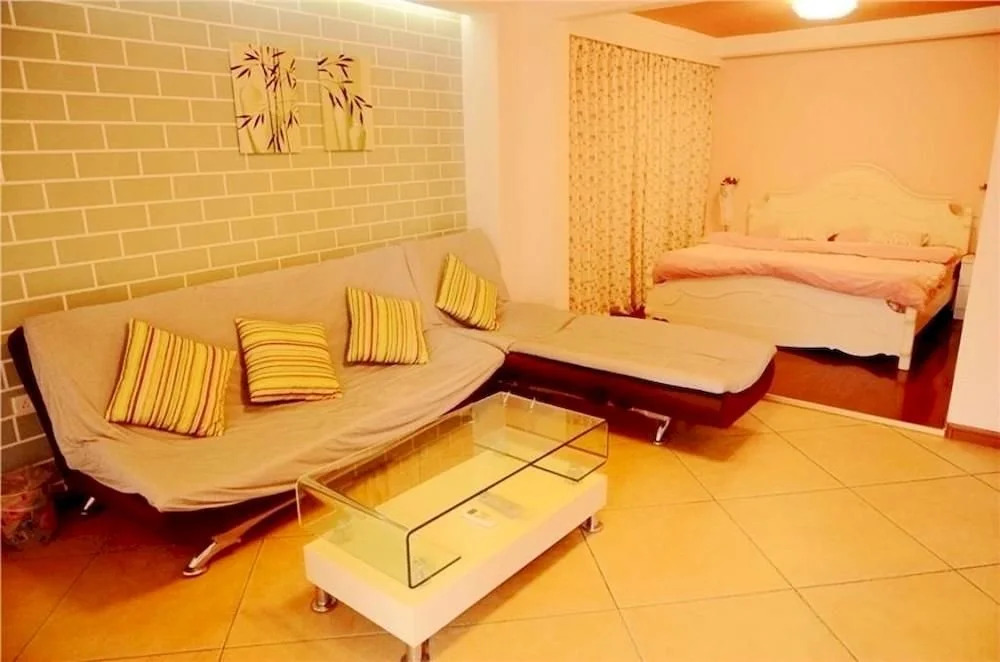 Luobu Hotel