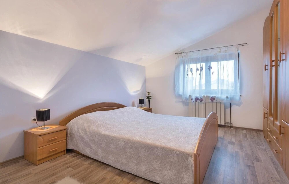 Beautiful Home in Pula With Wifi and 2 Bedrooms
