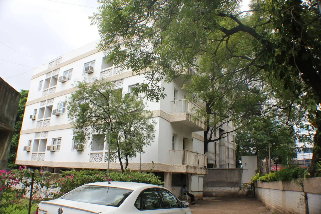 Hotel Bhooshan Sivajinagar