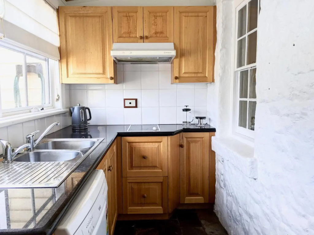 Pea Soup Cottage