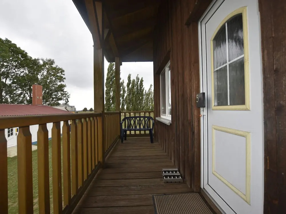 Spacious Apartment in Boddin with Garden
