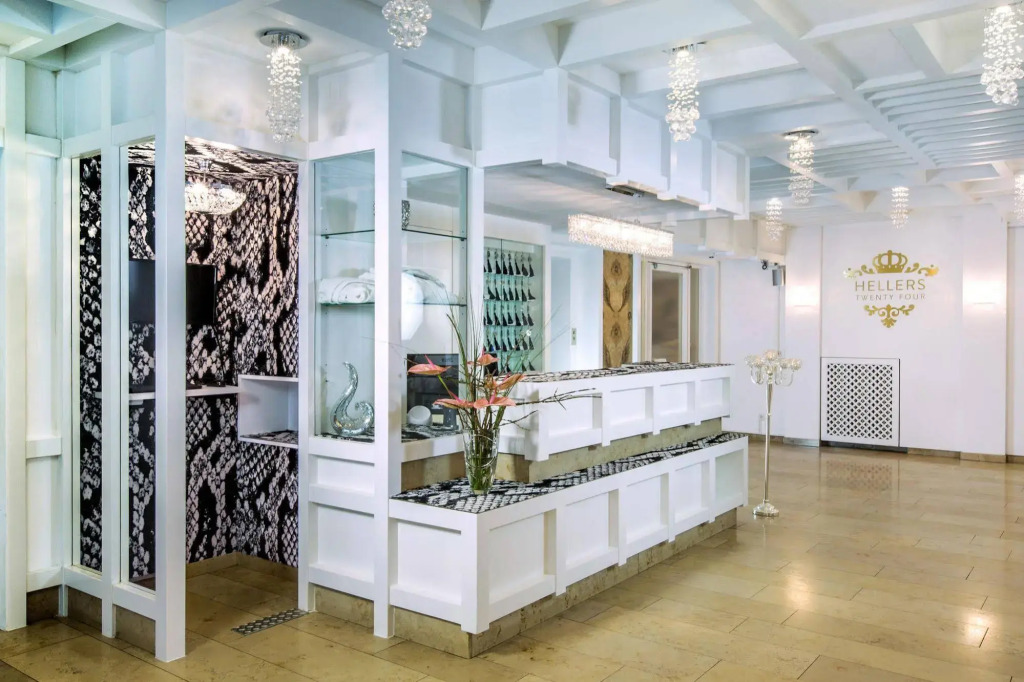 Hotel Hellers Twenty Four II -24h-Check-In