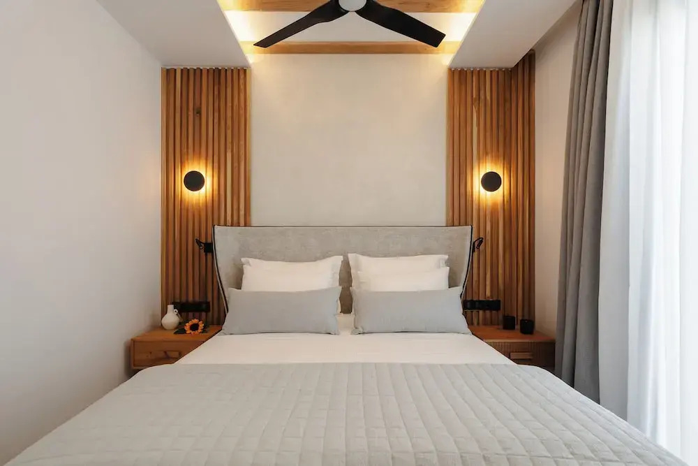 Phaistos Suites