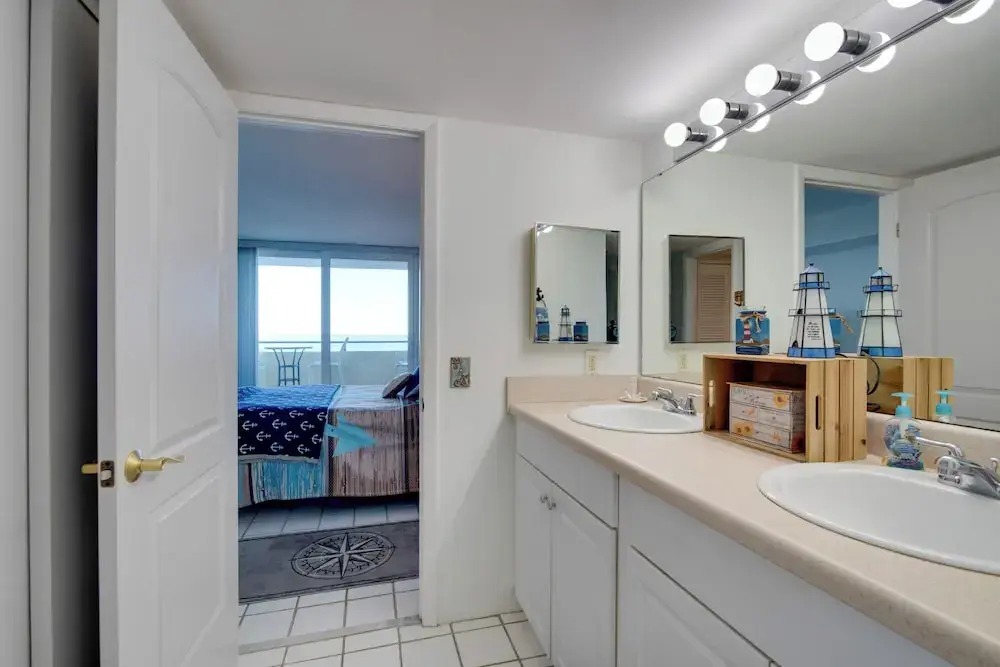 Coastal Hudson Condo w/ Gulf Front Views!