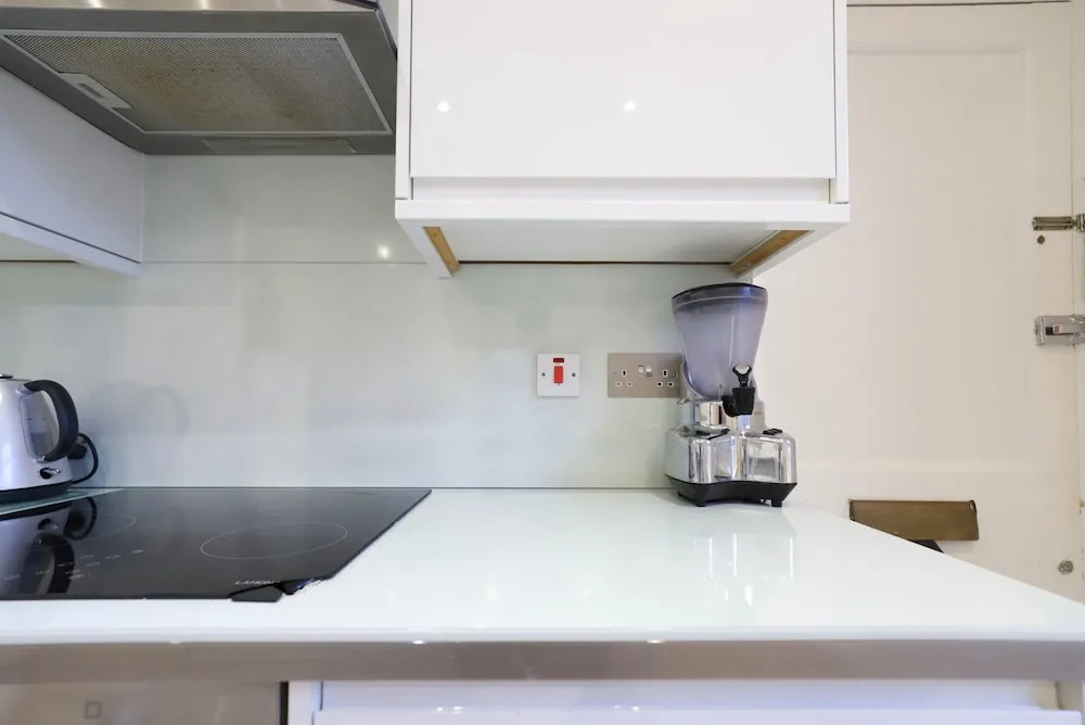Modern 2 Bedroom Flat Near Baker Street