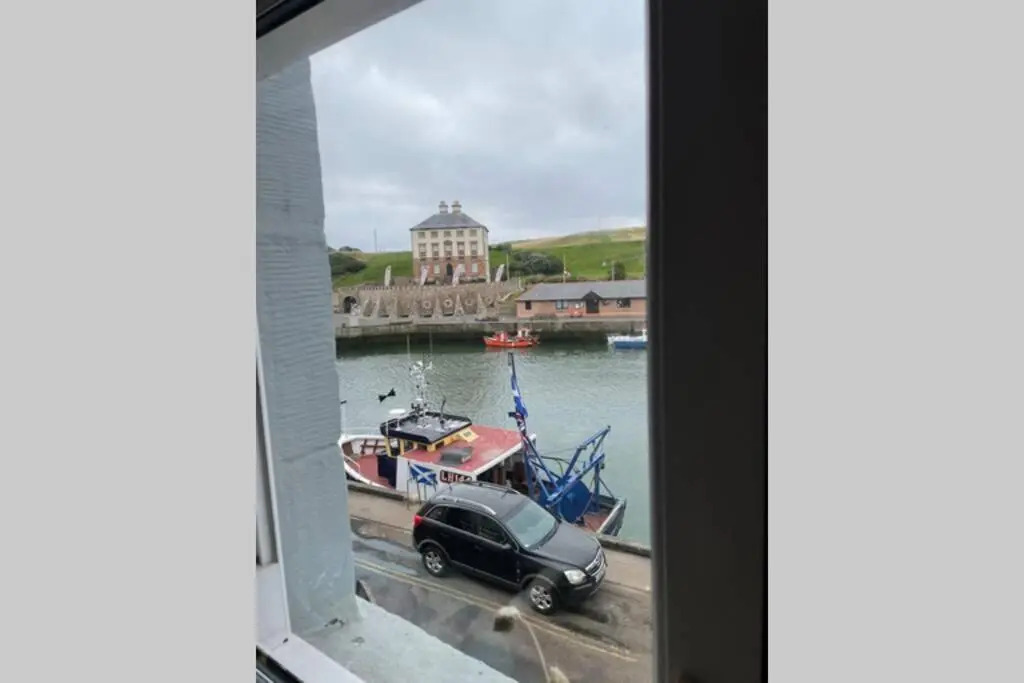 Harbourside Apartment