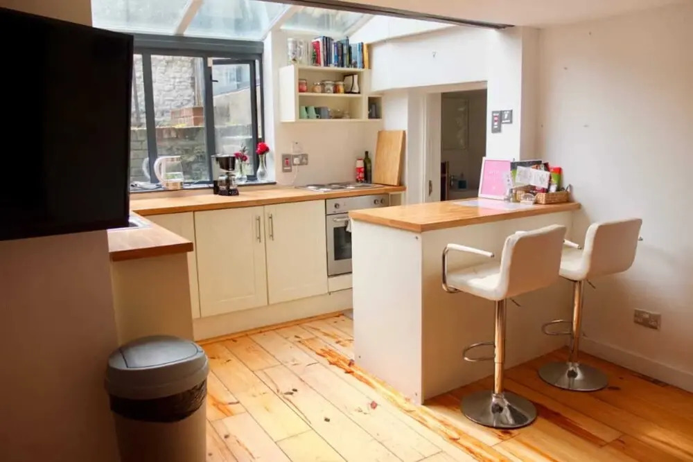 Spacious 3 Bedroom Family Home in North Strand