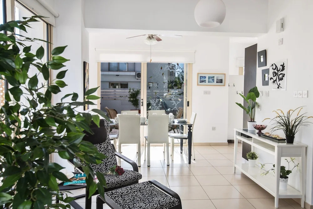 Villa Megan,modern 3bdr Villa,close To The Beach