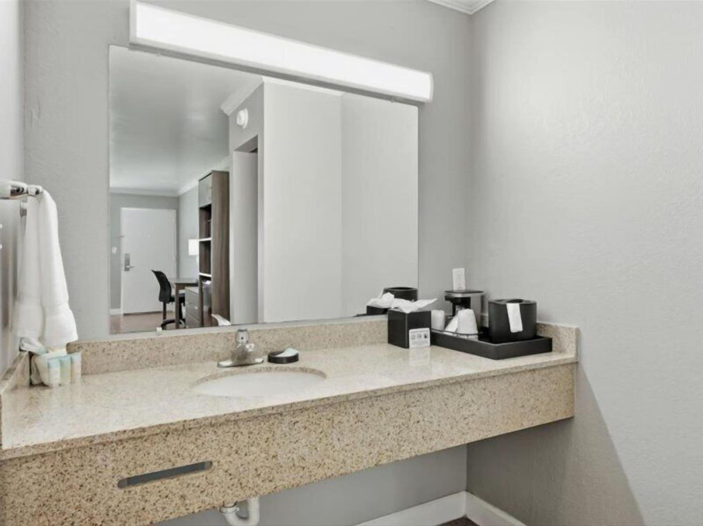 Vero Beach Inn & Suites