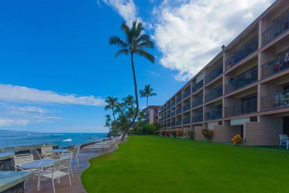 Kaleialoha 210 by RedAwning