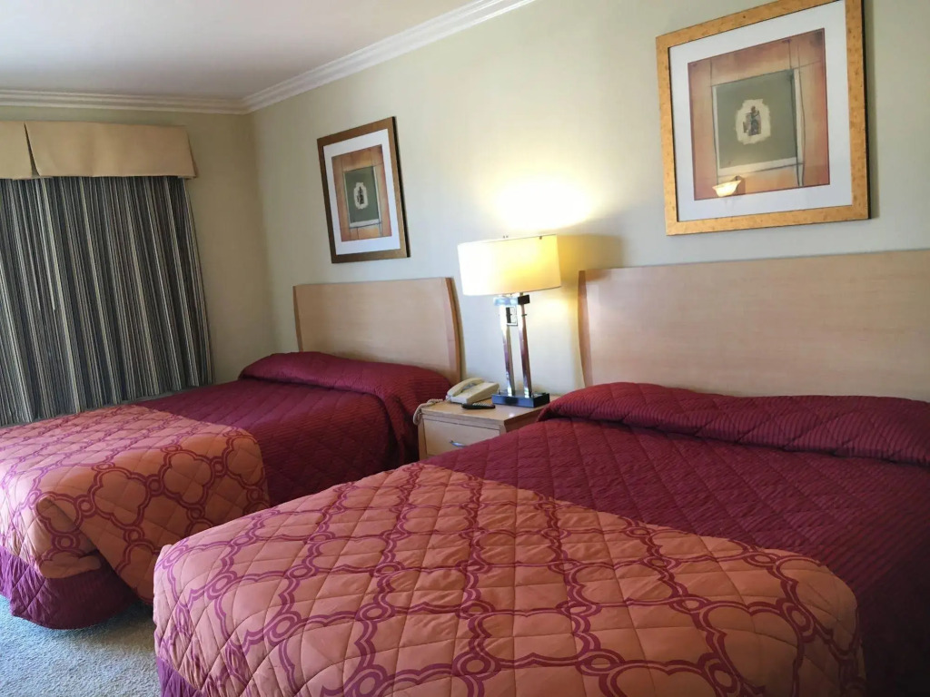 Sands Motel