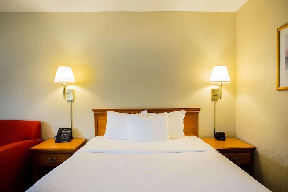 Holiday Inn Express St. Albans by IHG