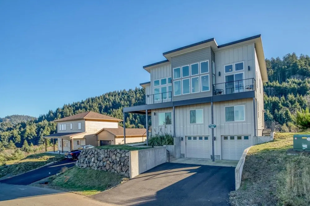Neskowin South Beach Home