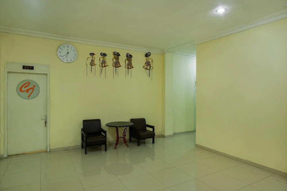 RedDoorz @ Hotel Citra Indah