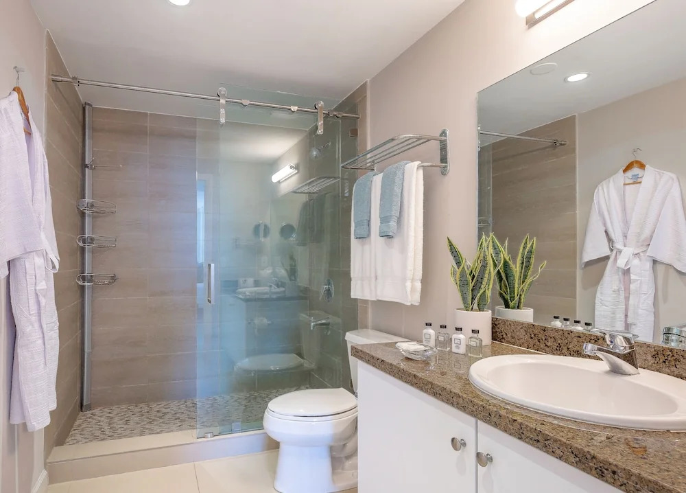 MIA Luxe Properties at Mutiny Park Condominium-Hotel