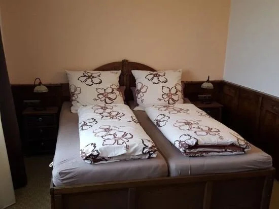 Landhotel "Zum Doppeldecker"