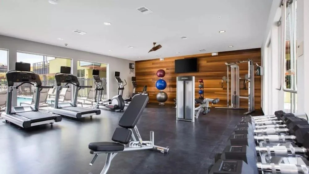 Global Luxury Suites in Emeryville
