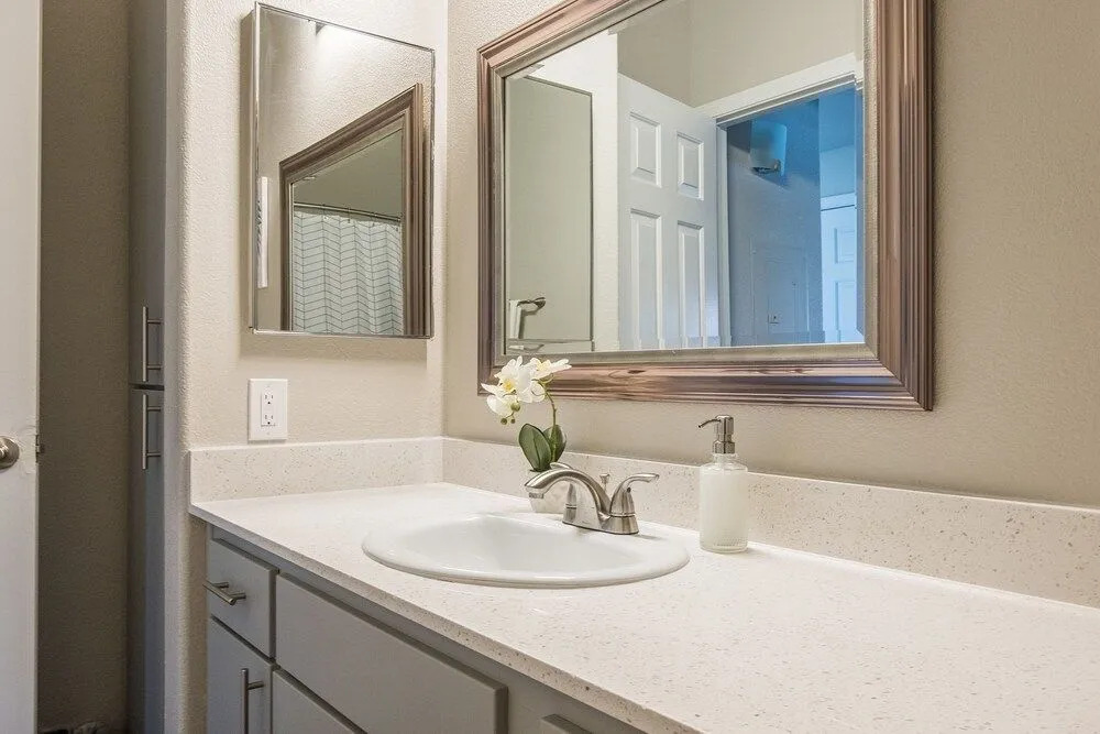 FRONTDESK North Scottsdale Paradise Valley Apts
