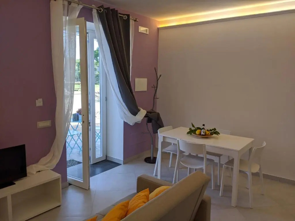 Punticello House