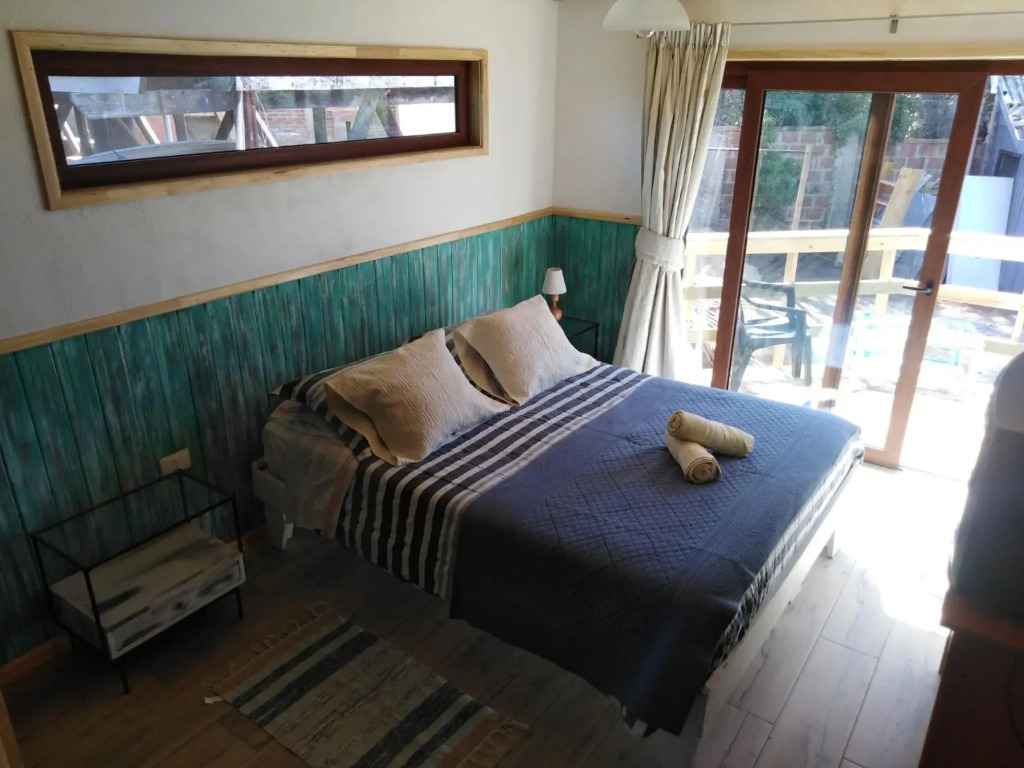 Hostal F