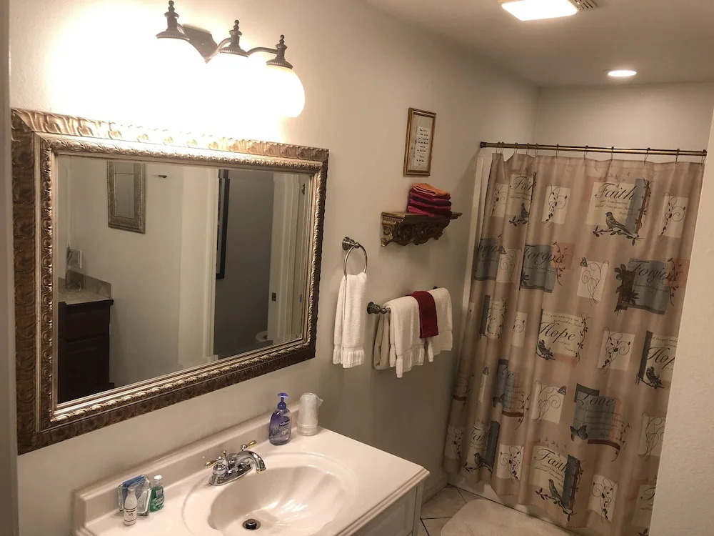 Echo Canyon Spa Resort (Adults Only)