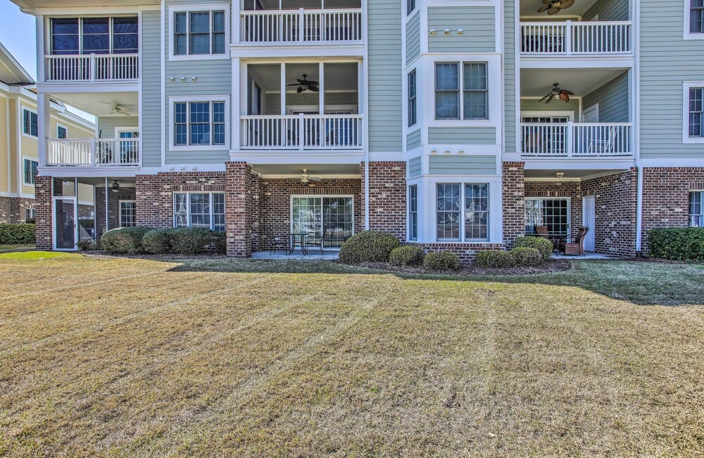 Screened-in Patio: Myrtle Beach Golf Condo